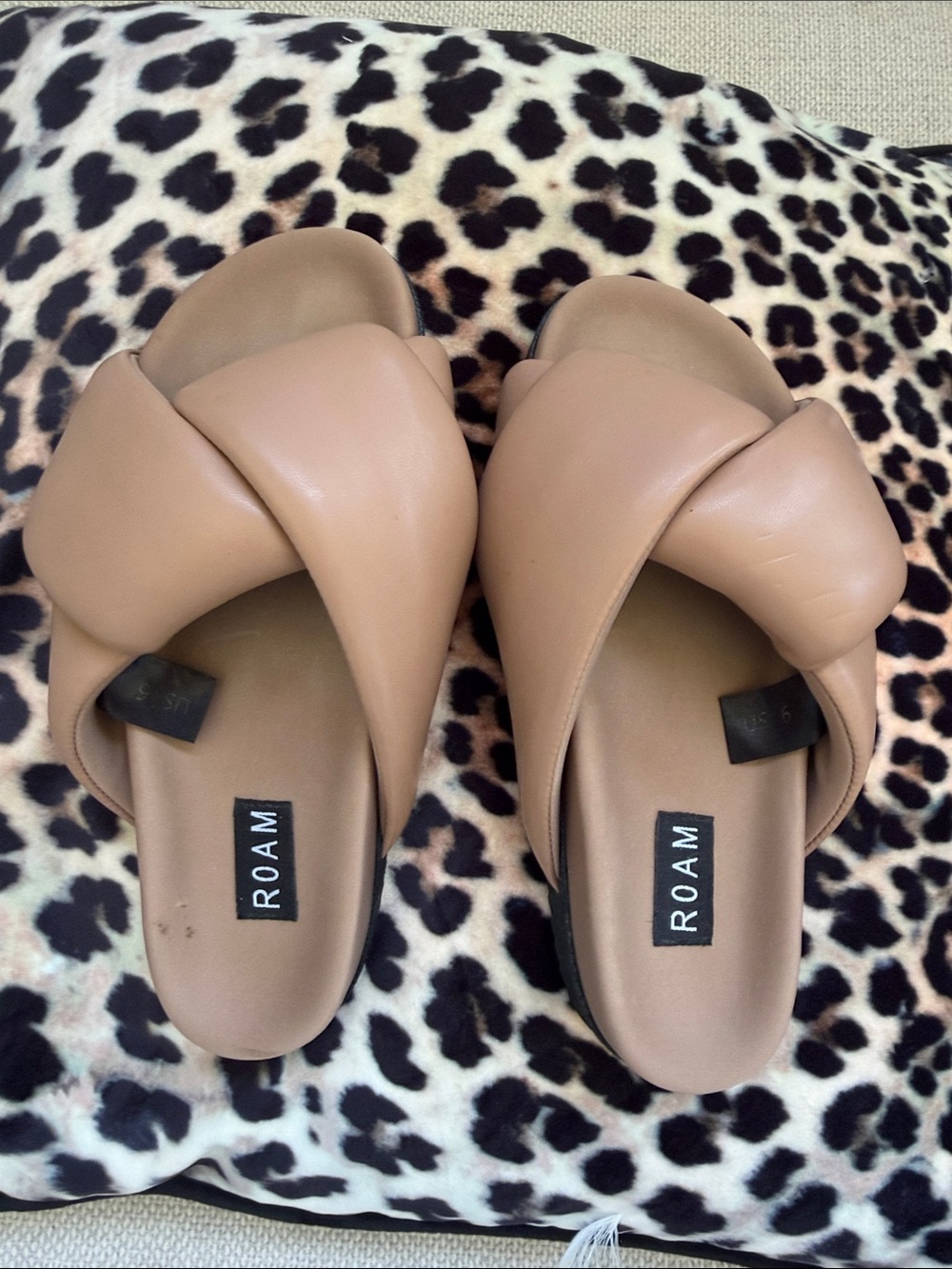ROAM Tan Knotted Cross-Band Slide Mules